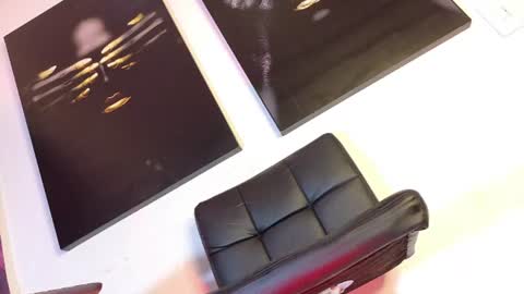 Snapshot of quuen_valery chatting on 07-04-26, 07:03 quuen_valery online show from 07-04-26, 07:03