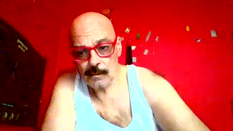 qwertyuiop22348015 online show from 02-09-26, 07:56