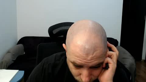 R0bila online show from 04-17-26, 10:46