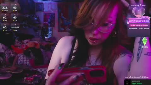 Snapshot of r2dho3 chatting on 02-28-26, 12:44 Amy Wild online show from 02-28-26, 12:44