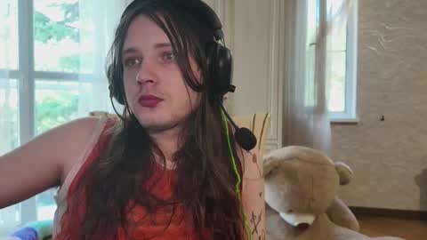 Snapshot of rabbitboyy1 chatting on 09-12-25, 08:36 rabbitboyy online show from 09-12-25, 08:36