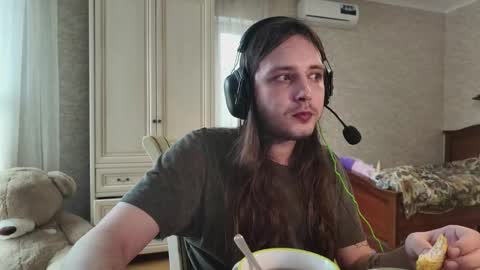 Snapshot of rabbitboyy1 chatting on 09-16-25, 08:48 rabbitboyy online show from 09-16-25, 08:48