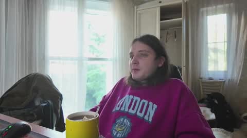 Snapshot of rabbitboyy1 chatting on 10-17-25, 10:18 rabbitboyy online show from 10-17-25, 10:18