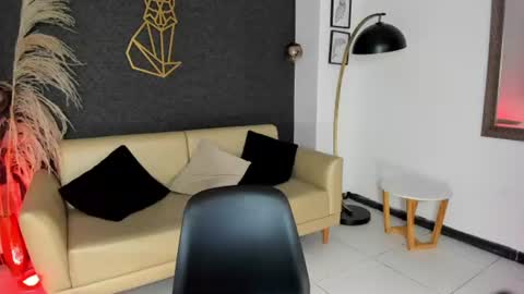 Snapshot of rachel_es chatting on 07-24-26, 05:38 RACHEL ES online show from 07-24-26, 05:38