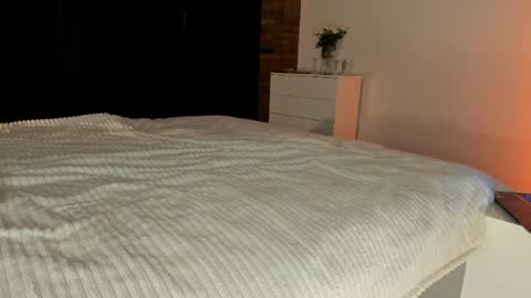 Sherryl online show from 04-04-26, 06:27