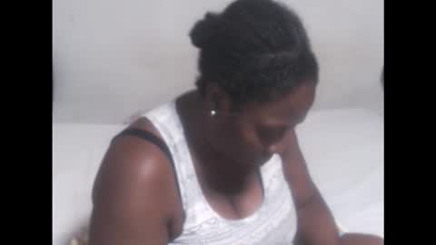 Snapshot of rachelexoticgirl chatting on 12-14-25, 06:01 rachelexoticgirl online show from 12-14-25, 06:01