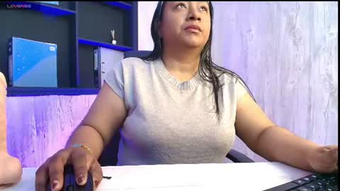 Snapshot of rachell_carter chatting on 06-17-26, 04:48 rachell_carter online show from 06-17-26, 04:48