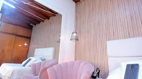Snapshot of rachell_queenn1 chatting on 05-12-26, 01:41 rachell_queenn1 online show from 05-12-26, 01:41