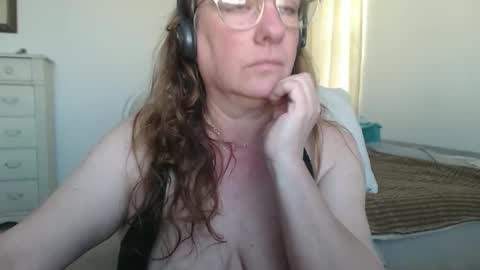rachelplays online show from 02-05-26, 04:33