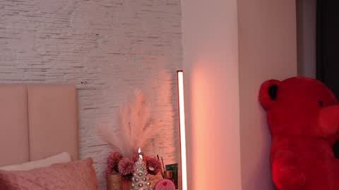 RachelSwaan online show from 12-28-24, 10:25