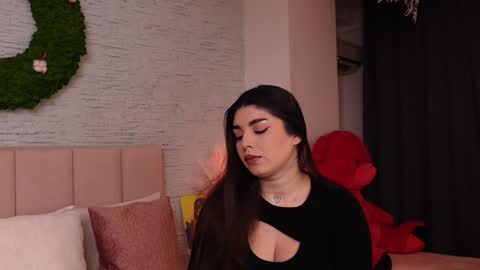 RachelSwaan online show from 01-16-25, 05:42