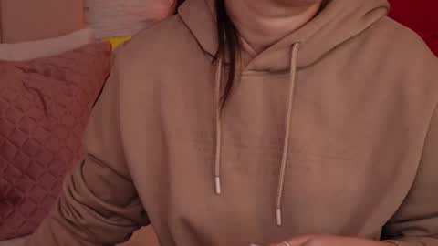 RachelSwaan online show from 01-18-25, 04:37