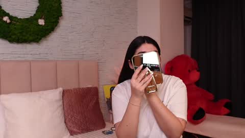 RachelSwaan online show from 01-26-25, 04:51