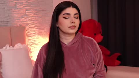 RachelSwaan online show from 03-07-25, 04:46