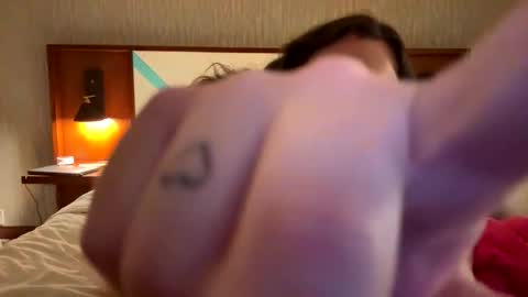 Snapshot of rachlovexo chatting on 04-23-26, 07:41 rach online show from 04-23-26, 07:41