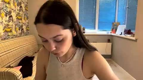 Elizabeth online show from 07-06-26, 03:03