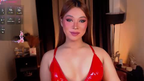 Snapshot of raeganclinton chatting on 06-14-26, 02:24 raeganclinton online show from 06-14-26, 02:24