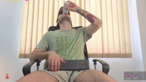 Snapshot of rafael_mendez chatting on 03-20-26, 08:35 R A F A E L online show from 03-20-26, 08:35