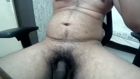 Snapshot of raj123815 chatting on 02-10-25, 01:22 raj123815 online show from 02-10-25, 01:22