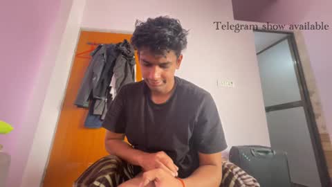 Snapshot of raju_smith chatting on 11-28-25, 08:17 raju_smith online show from 11-28-25, 08:17