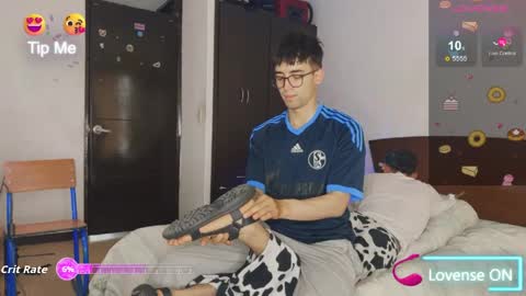 Snapshot of rakhubs chatting on 03-31-26, 08:09 Enzo online show from 03-31-26, 08:09