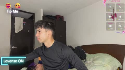 Snapshot of rakhubs chatting on 04-16-26, 01:17 Enzo online show from 04-16-26, 01:17