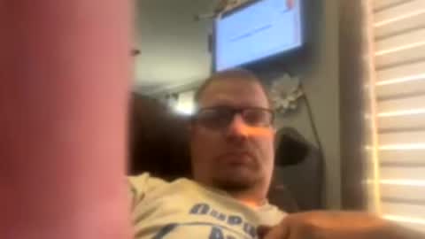 Snapshot of ralph_roberts chatting on 07-19-26, 01:42 Ralph Roberts online show from 07-19-26, 01:42