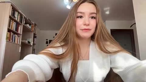 Snapshot of ramonabryd chatting on 03-16-26, 10:52 Mika online show from 03-16-26, 10:52