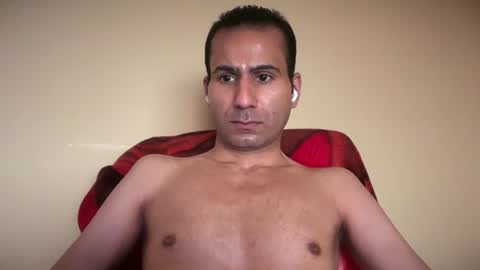 Snapshot of rand102 chatting on 08-07-26, 08:38 online show from 08-07-26, 08:38
