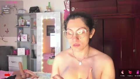 Snapshot of rapunzell__ chatting on 06-24-26, 08:46 Rapunzell online show from 06-24-26, 08:46