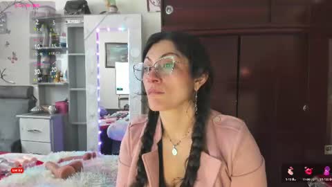 Snapshot of rapunzell__ chatting on 07-19-26, 08:34 Rapunzell online show from 07-19-26, 08:34