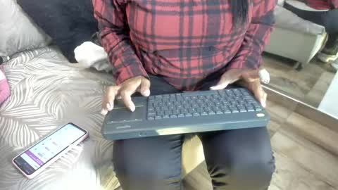 Snapshot of raquel_moore chatting on 02-11-26, 12:32 Raquel Moore online show from 02-11-26, 12:32