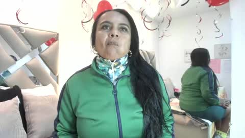 Snapshot of raquel_moore chatting on 02-14-26, 12:57 Raquel Moore online show from 02-14-26, 12:57