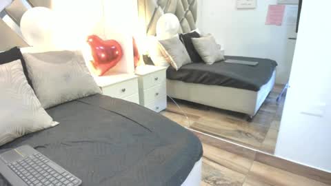 Snapshot of raquel_moore chatting on 02-21-26, 05:25 Raquel Moore online show from 02-21-26, 05:25