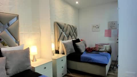 Snapshot of raquel_moore chatting on 03-04-26, 01:17 Raquel Moore online show from 03-04-26, 01:17