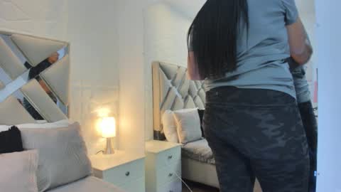 Snapshot of raquel_moore chatting on 03-14-26, 12:10 Raquel Moore online show from 03-14-26, 12:10