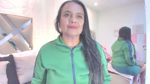 Snapshot of raquel_moore chatting on 03-23-26, 05:06 Raquel Moore online show from 03-23-26, 05:06