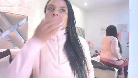 Snapshot of raquel_moore chatting on 03-30-26, 01:56 Raquel Moore online show from 03-30-26, 01:56