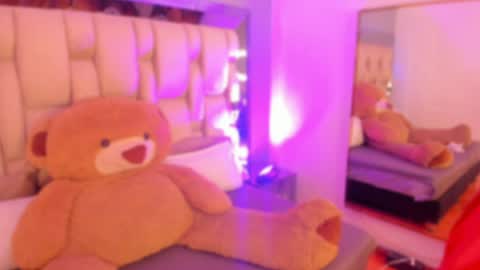 Snapshot of raquellevalmont chatting on 04-29-26, 07:53 raquel online show from 04-29-26, 07:53