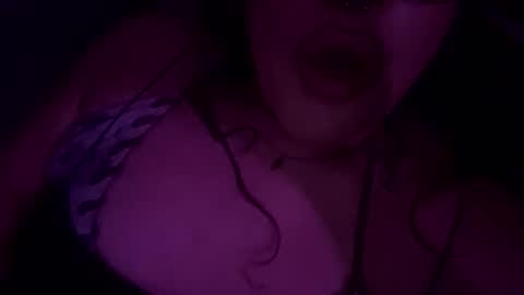 Snapshot of rattlesnakebitch chatting on 06-07-26, 05:33 Rattlesnake Bitch 666 online show from 06-07-26, 05:33