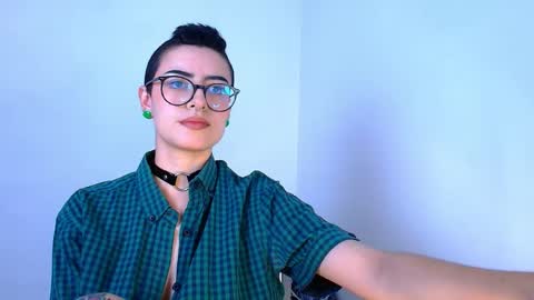 ravendarkness_ online show from 05-09-26, 03:45