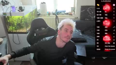 Rayzel online show from 04-06-26, 03:02