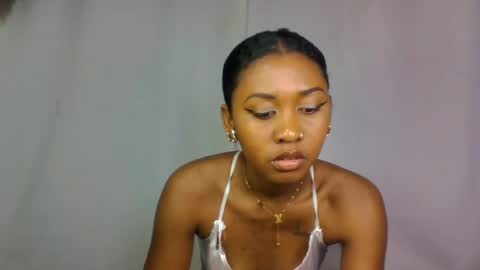 razafindrasoa online show from 07-21-26, 07:49