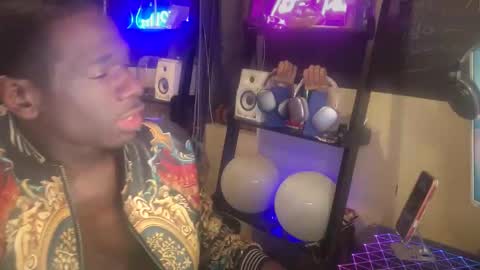 skylar online show from 04-25-26, 10:18