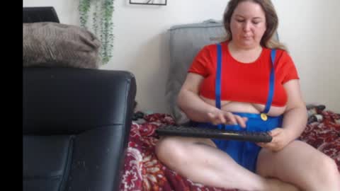 Fannie online show from 04-01-26, 06:05