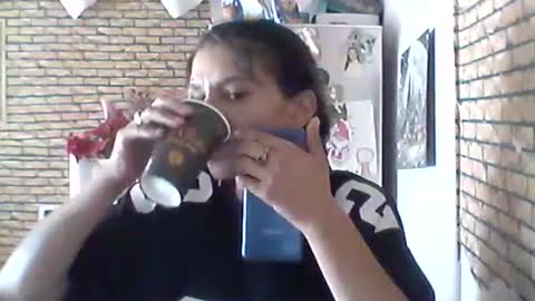 Snapshot of real_coupl3 chatting on 07-09-26, 10:52 real_coupl3 online show from 07-09-26, 10:52