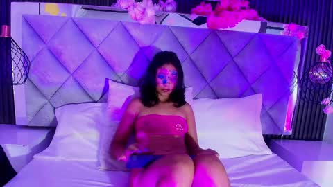 DONCELLA online show from 05-15-26, 01:29