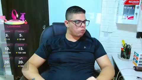 Snapshot of realjoel chatting on 06-29-26, 12:27 Joel online show from 06-29-26, 12:27