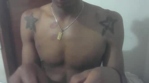 Snapshot of realmenol24k chatting on 01-13-26, 03:45 SexyFlacko online show from 01-13-26, 03:45