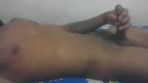 Snapshot of realmenol24k chatting on 02-14-26, 10:39 SexyFlacko online show from 02-14-26, 10:39